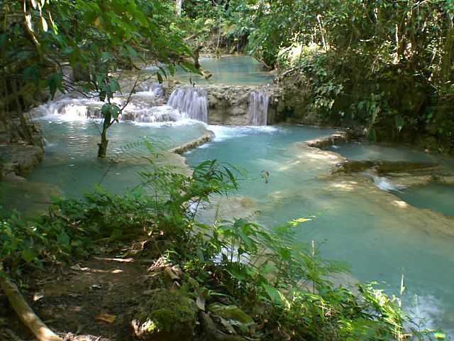 laos_waterfall_near_luang_prabang