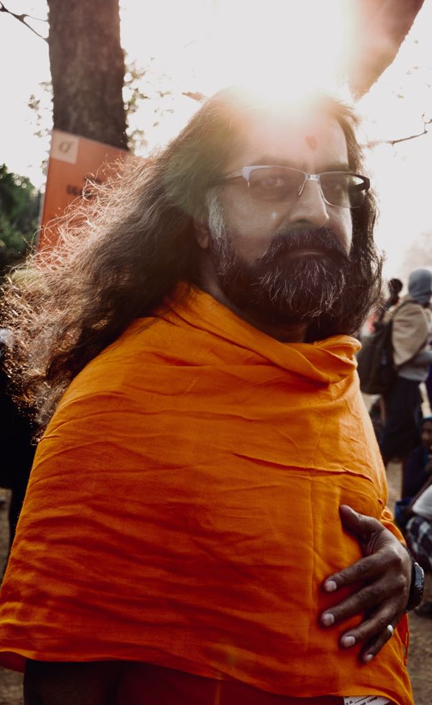 pkmohan - Mohanji - Atmananda - Mohanji and the Sun.jpg