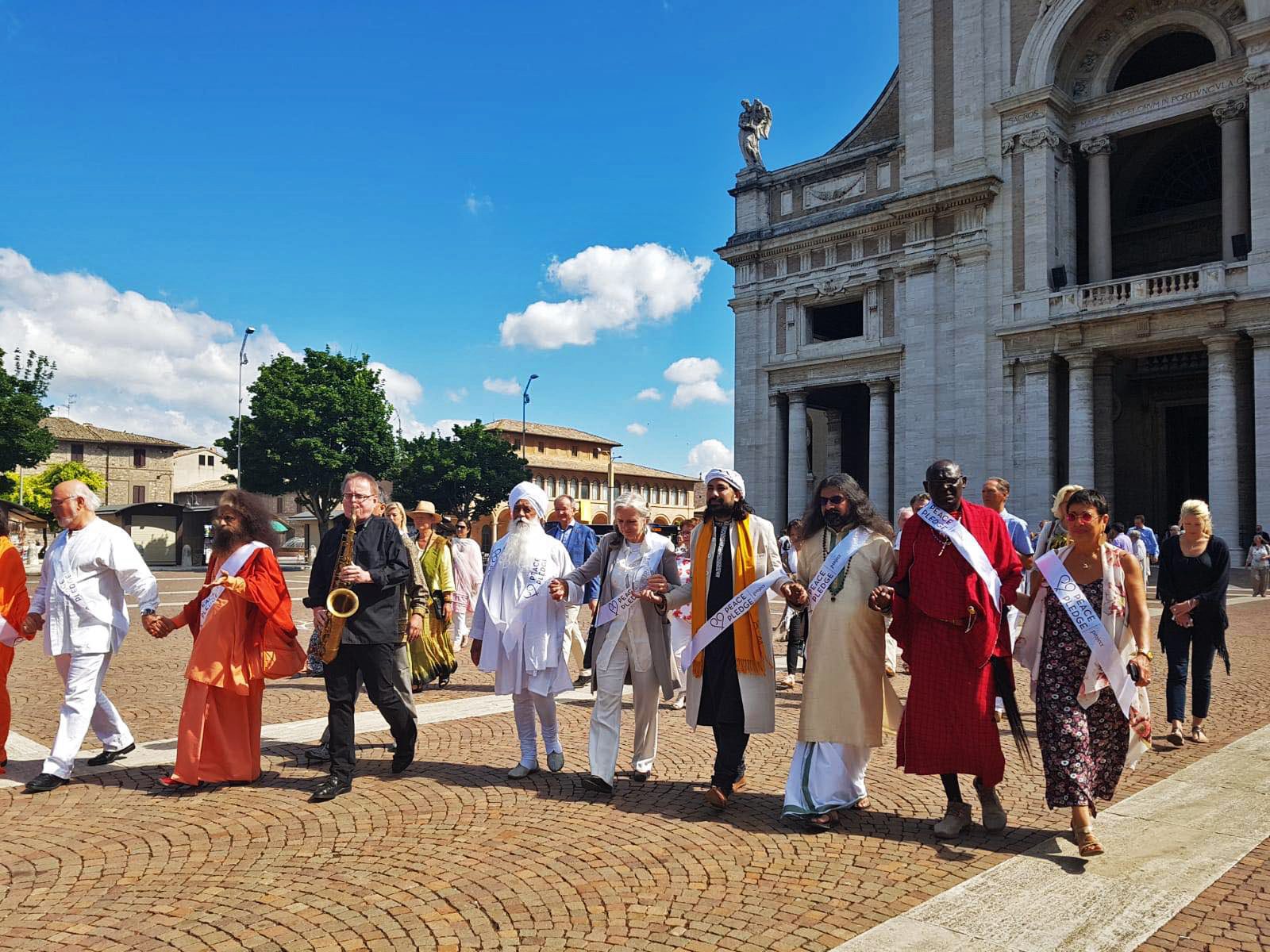 Mohanji as a peace activist in Assisi, Italy 1