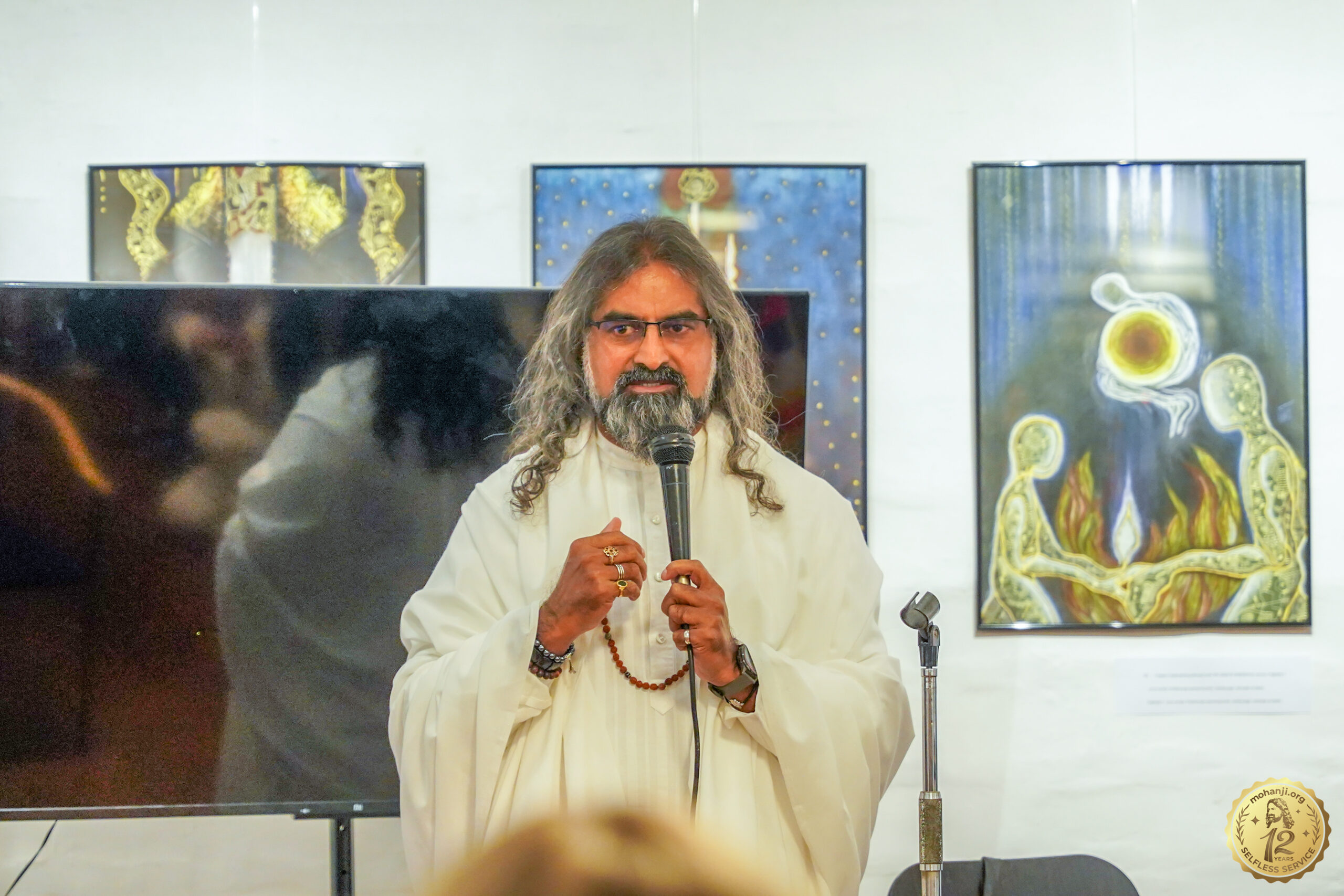 Strong-Mohanjis-message-at-the-opening-of-the-exhibition-Gandhi-Through-Non-Violence-to-Freedom-by-Tatyana-Burzanovic