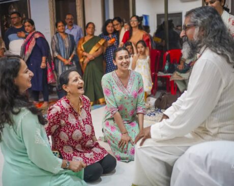 Mohanji's Guru Purnima satsang; amazed faces, fascinated and filld with love for Mohanji