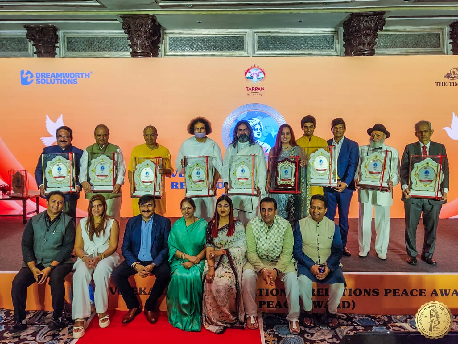 Mohanji Awarded Vir Peace Award as Global Humanitarian