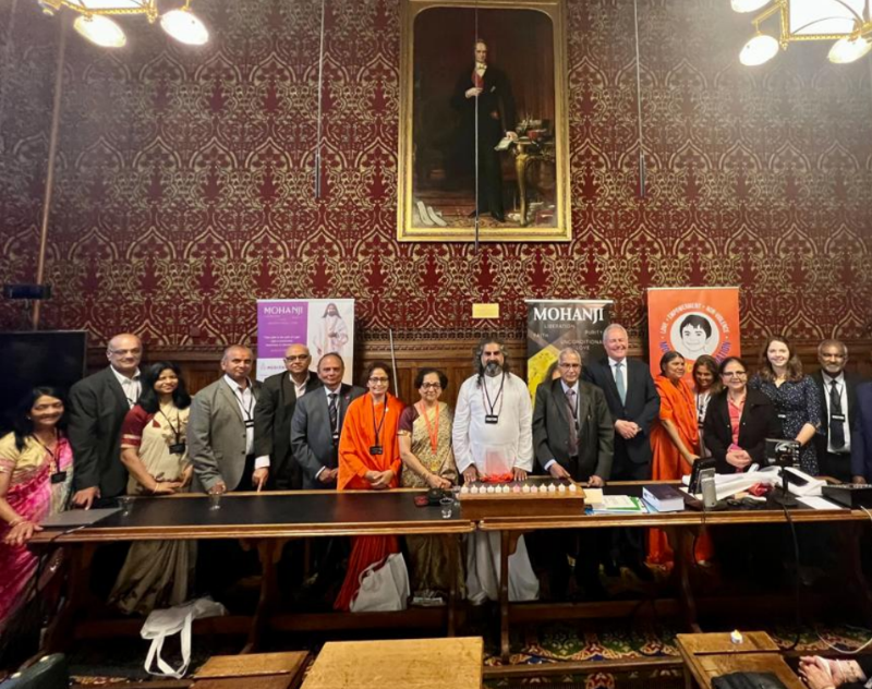 Mohanji delivers a speech on Seva in British Parliament